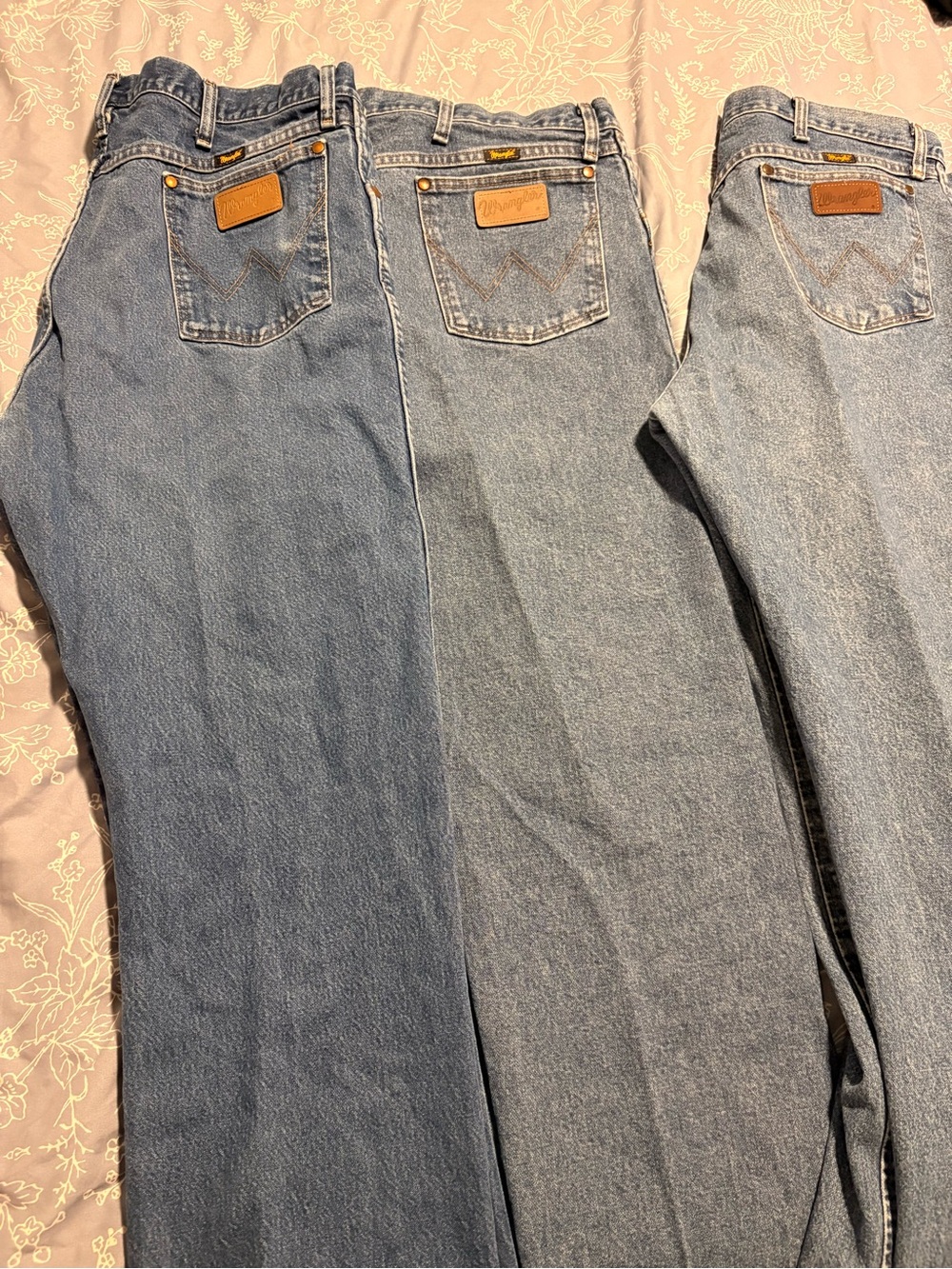 Wrangler Blue Denim Jeans with Gold Stitching